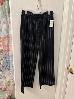 Nordstrom Black Vertical Pinstripe Wide-Leg Pants Ruby & Wren Medium